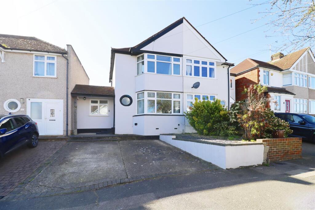 Main image of property: Beechcroft Avenue, Barnehurst