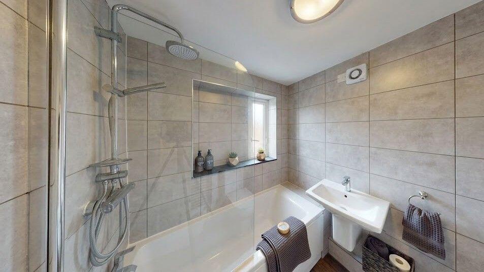 House in Hull, Kingston upon Hull - View 4