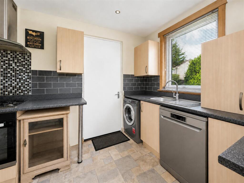 House in Dundee - View 6