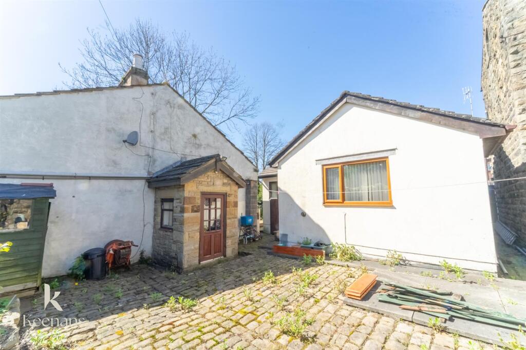 House in Burnley, Lancashire - View 2