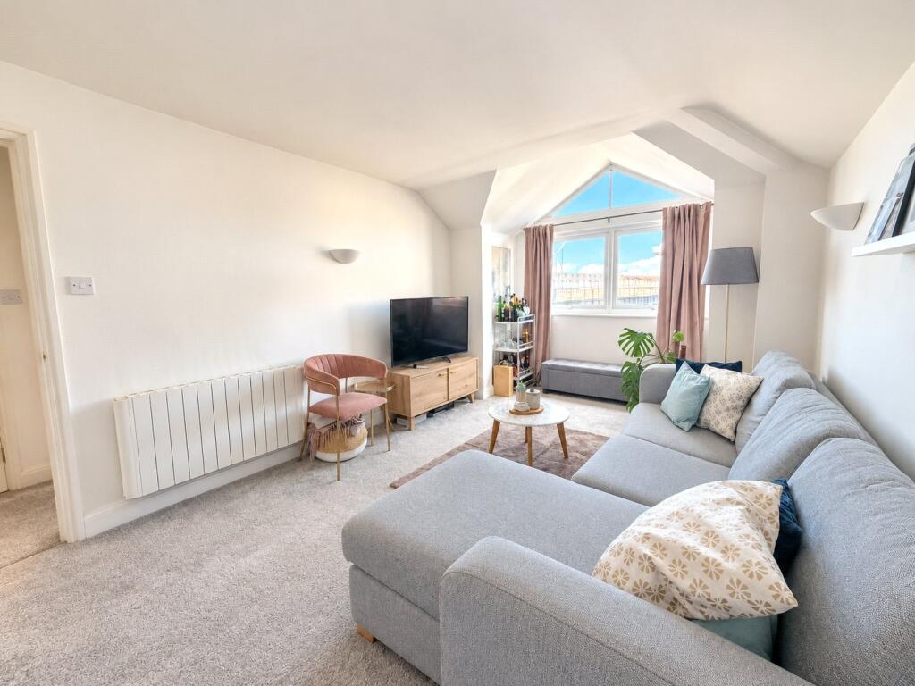 Apartment in Dartford - View 4