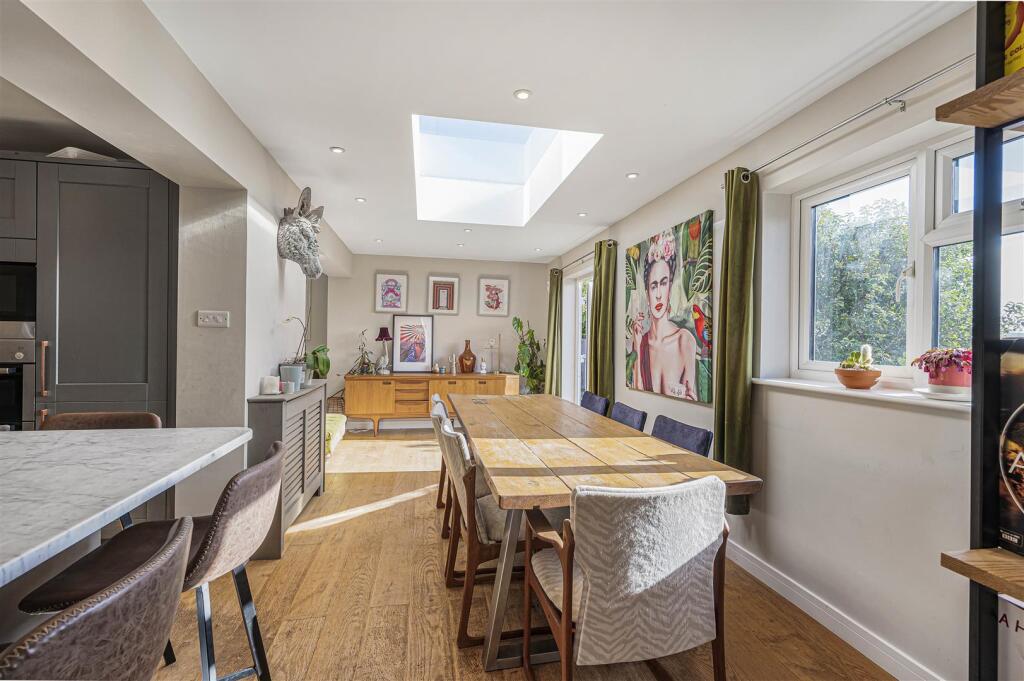 Valley Close, Newhaven photo 5