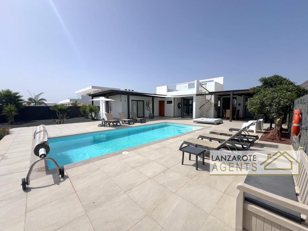 Main image of property: Canary Islands, Lanzarote, Playa Blanca