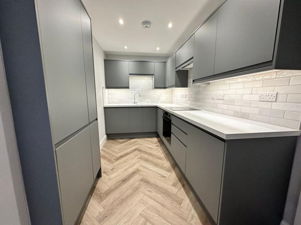 Apartment in Tonbridge - View 5