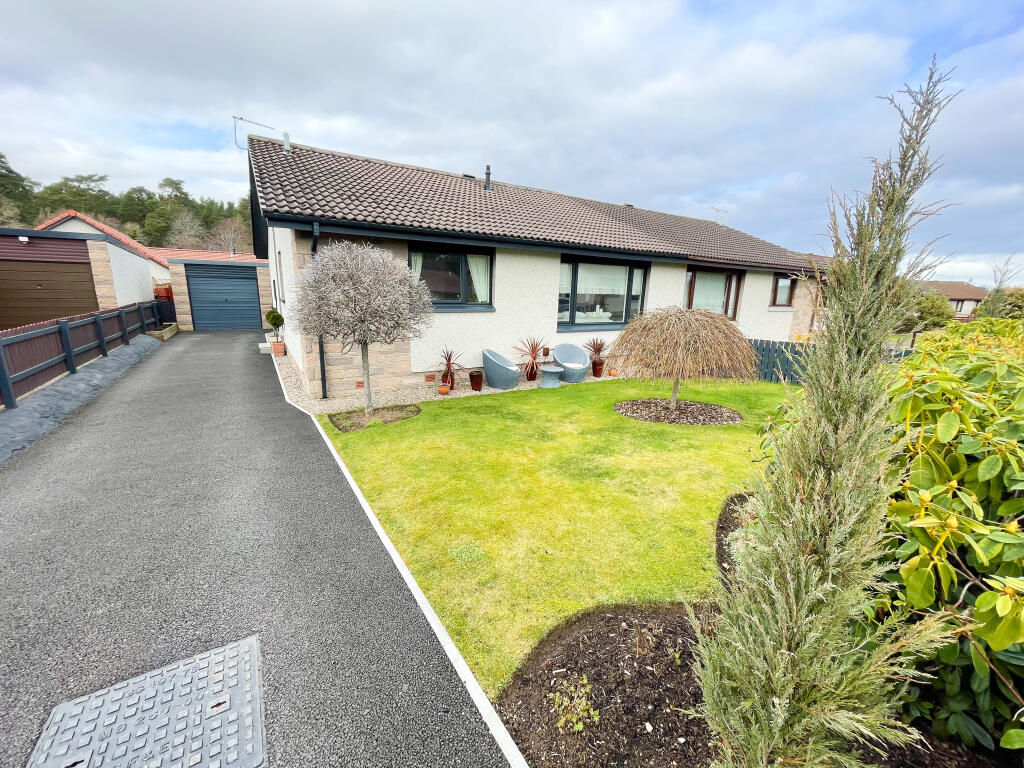 3-bed house on Drumdevan Crescent, Inverness, IV2, £270,000