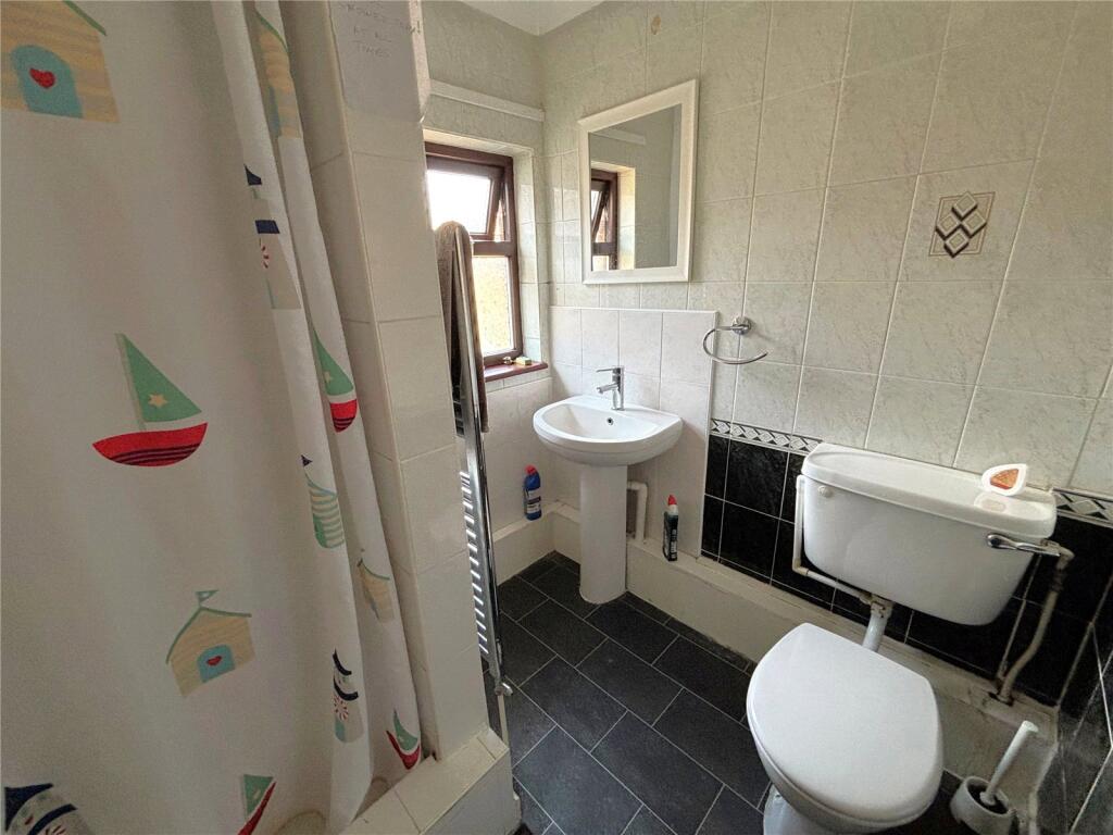 House in Fareham, Hampshire - More