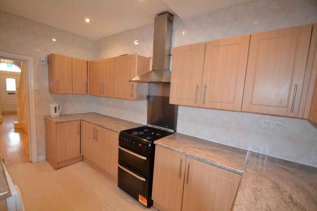 1 bedroom house share for rent