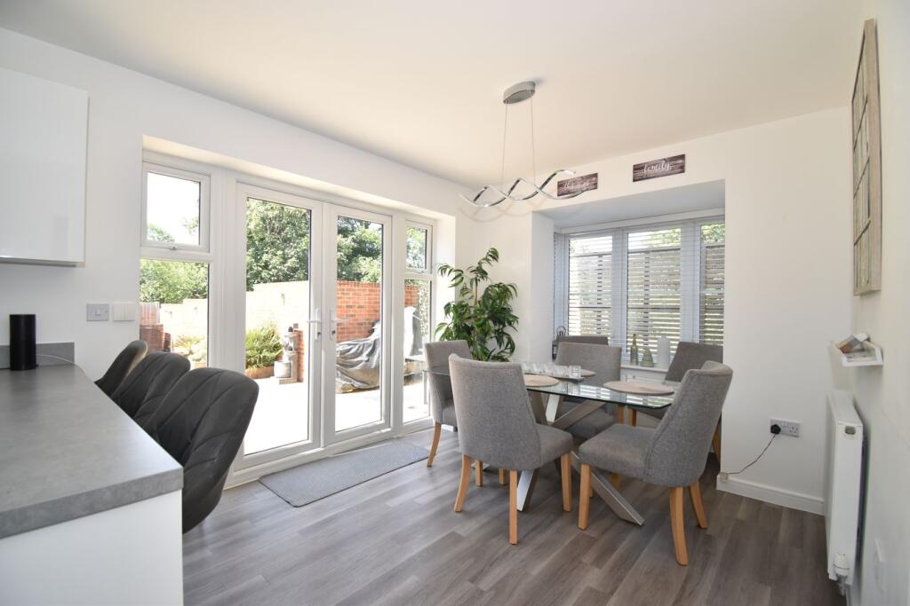 House in Maidstone, Harrietsham - More