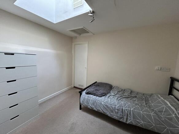 Flat 2 Bedroom