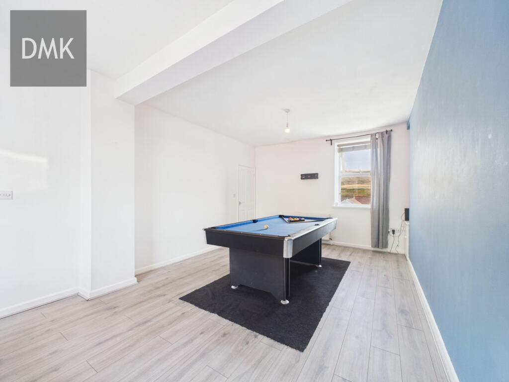 House in Cardiff, Maesteg - View 4