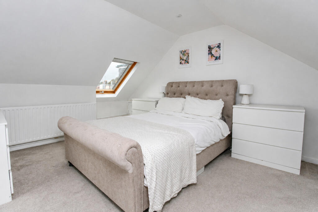 Apartment in Brighton - View 4