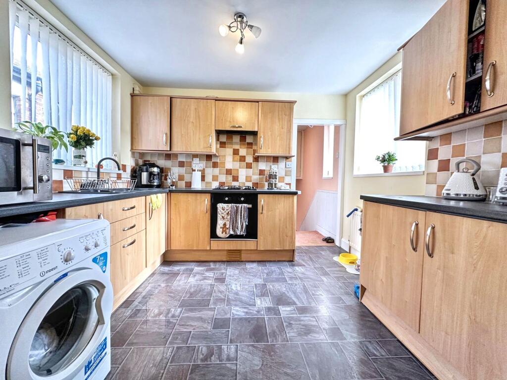 Apartment in North Tyneside, North East - View 3