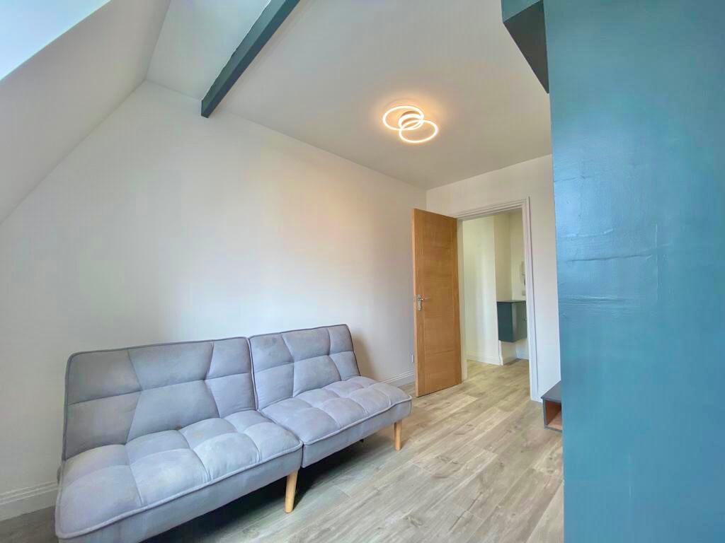 Apartment in Brighton - More