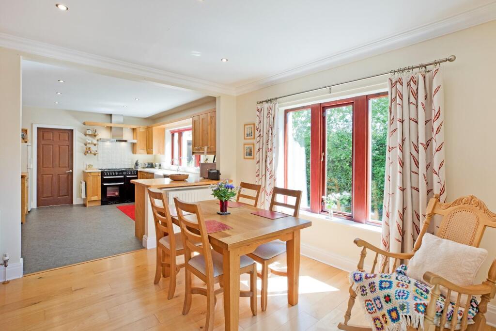 House in Leeds - View 5