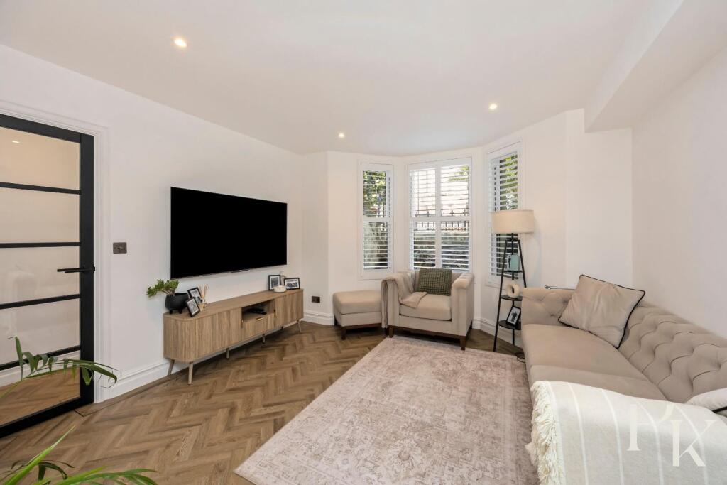 Apartment in Brighton - View 3