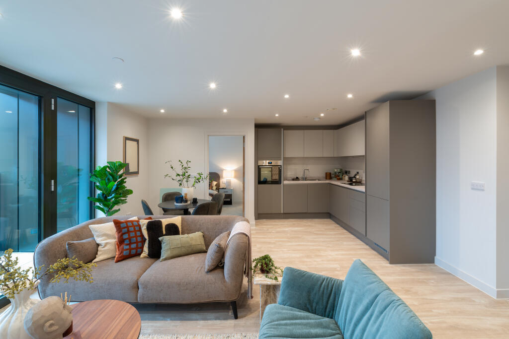 Main image of property: Boundary Way, Manchester, Greater Manchester, M16