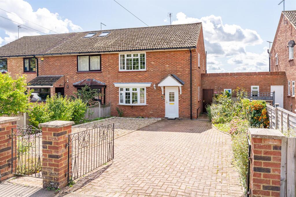 3-bed semi-detached on Grass Warren, Tewin, Welwyn, £600,000