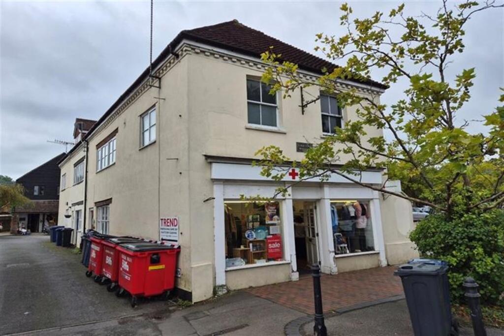 Main image of property: 2 bedroom Apartment 1st Floor in Godalming