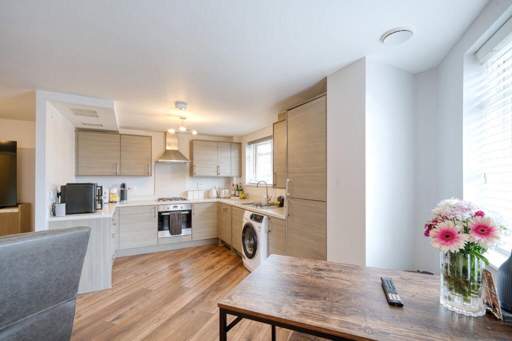 Apartment in South Tyneside, North East - View 3