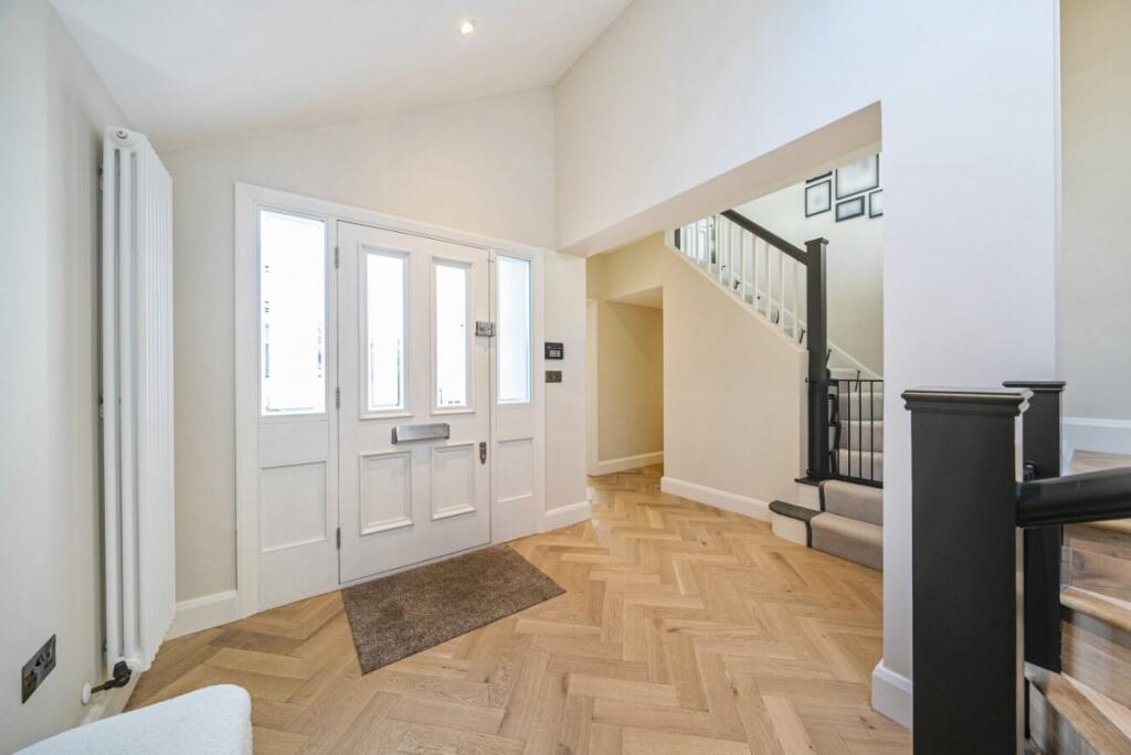 House in London - More