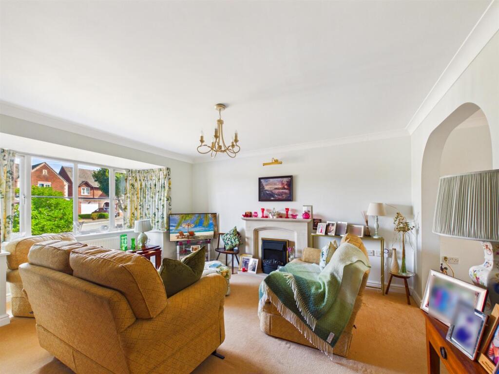 17 Alma Close, West Felton, Oswestry photo 4