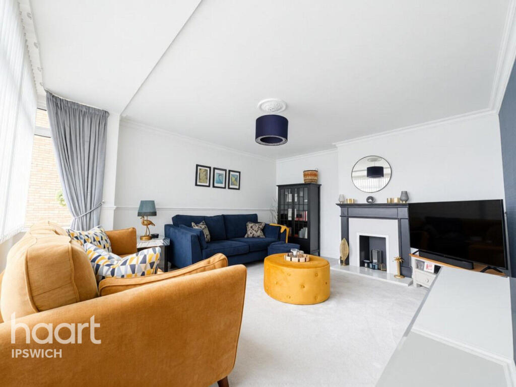 House in Ipswich, Belstead Hills - View 3
