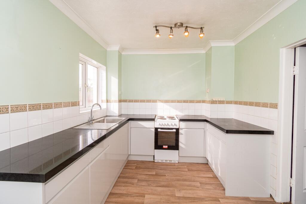 Crigdon Close, Southampton photo 2