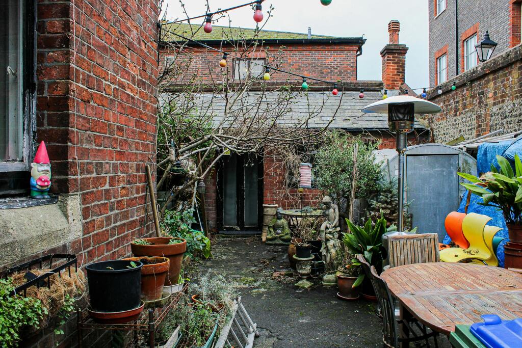External 3.jpg