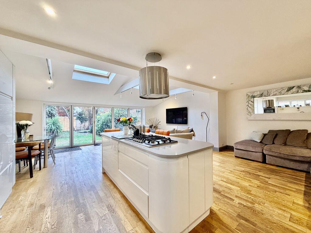House in Flackwell Heath, Chepping Wycombe - View 5