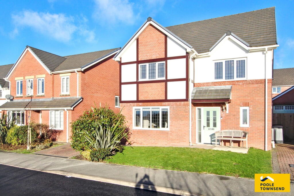4-bed detached on Tanfield Drive, Barrow-in-Furness, LA13 9FD, £450,000