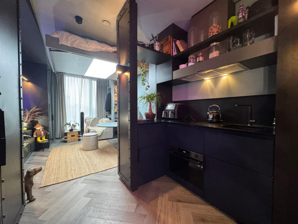 Studio flat for rent