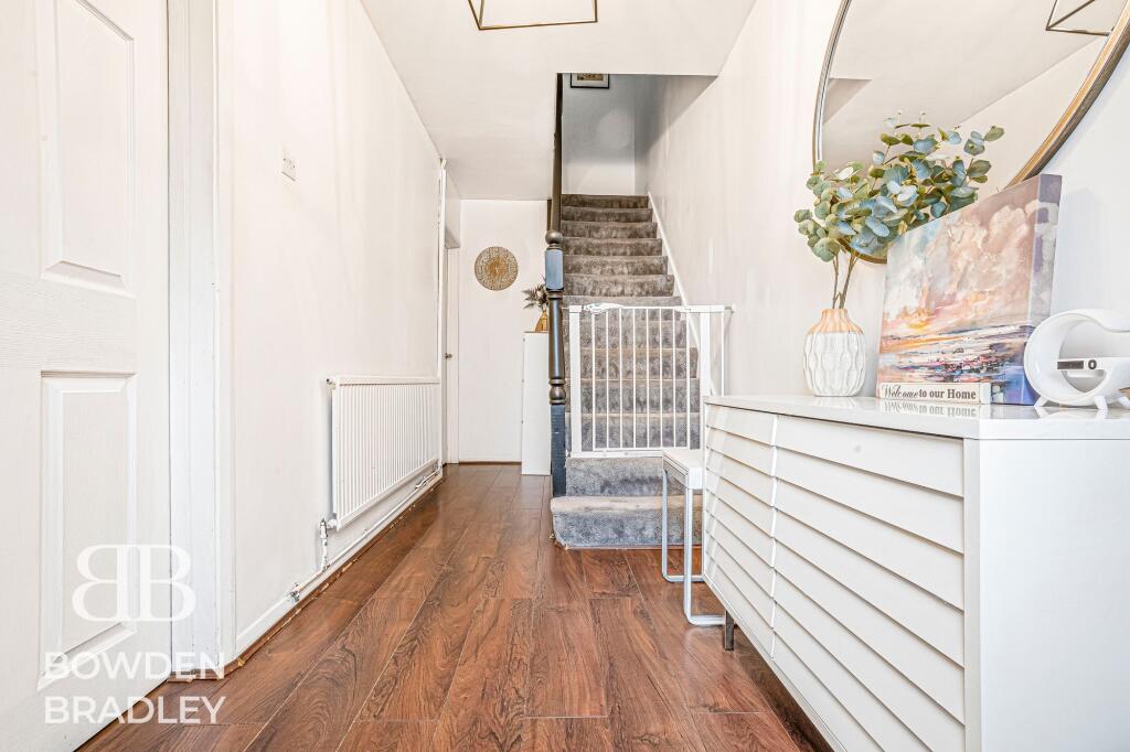 House in Epping Forest, Loughton - View 5