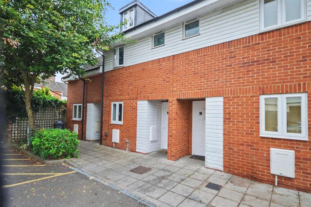 Main image of property: Semilong Road, Semilong, NN2