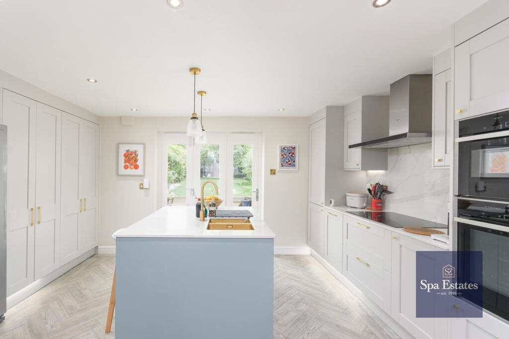 House in Warwick, Cliff Hill - View 6