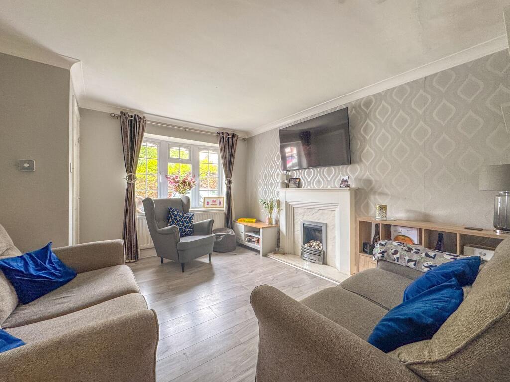 House in Nuneaton and Bedworth, Grove Farm, Galley Common - View 5