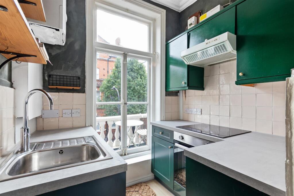 Apartment in London - View 4