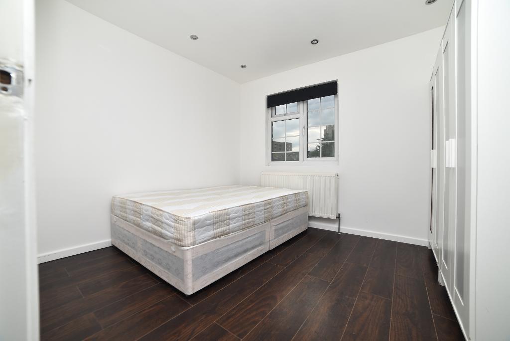Main image of property: Galsworthy Avenue, London, E14 7SH