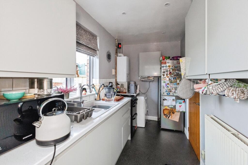 Stamford Grove, Stalybridge, Greater Manchester, SK15 photo 2