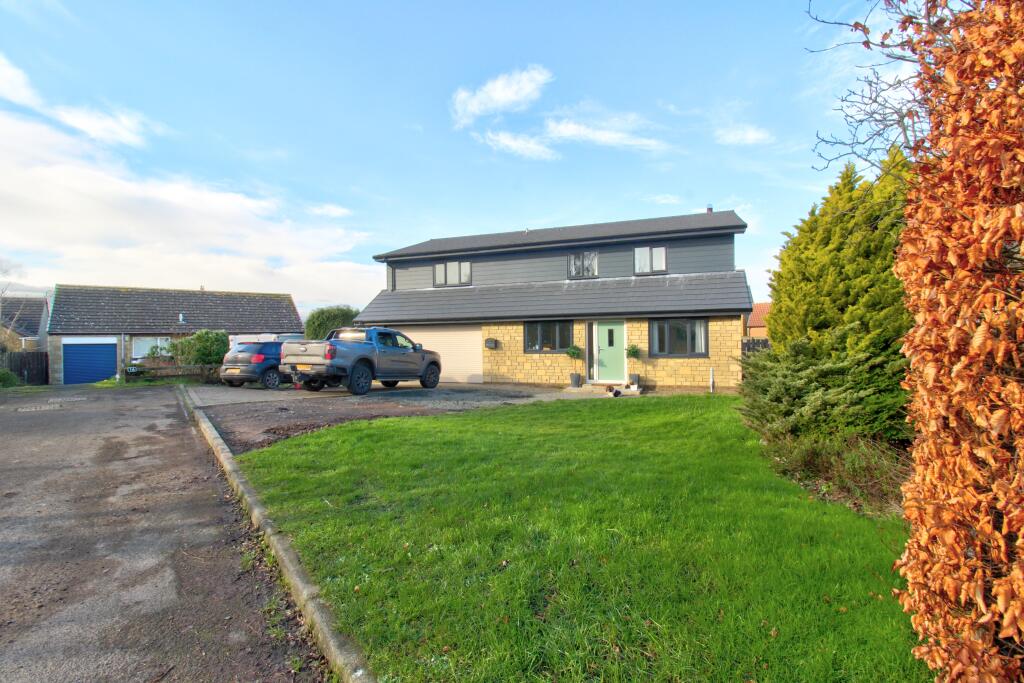 4-bed detached on Woodstead, Alnwick, NE66, £500,000
