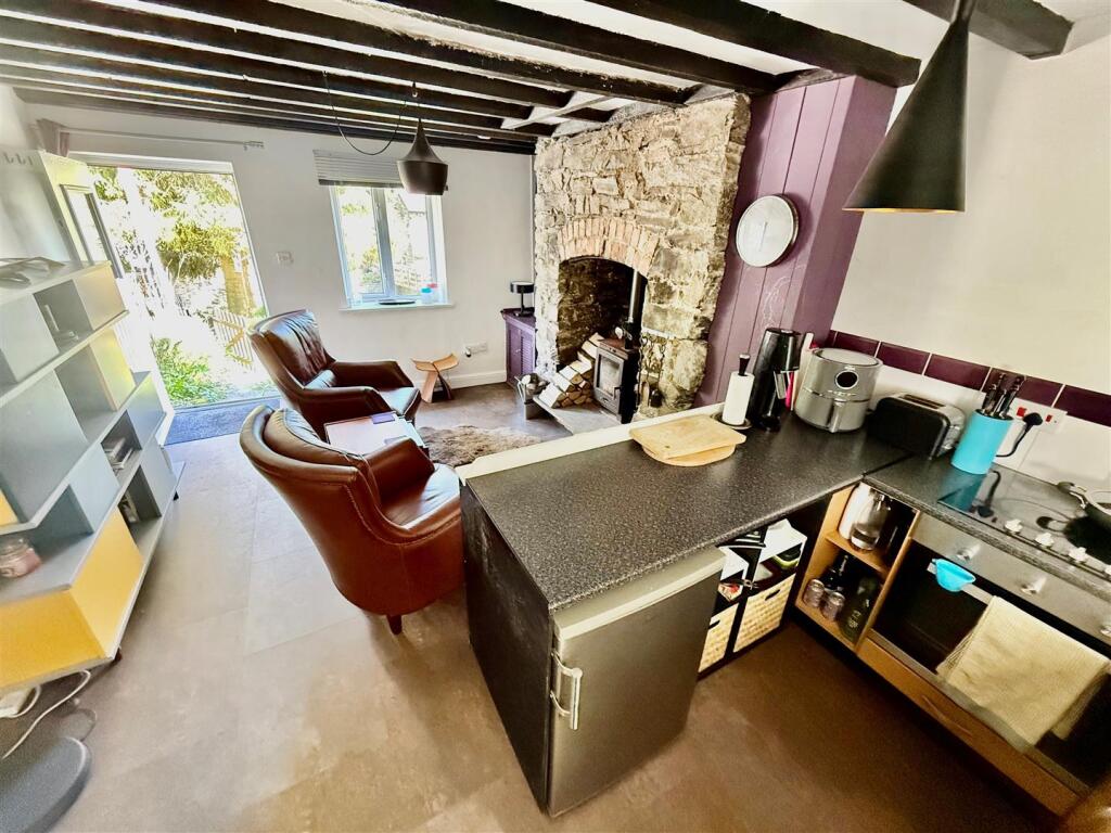 House in Llandudno - View 3
