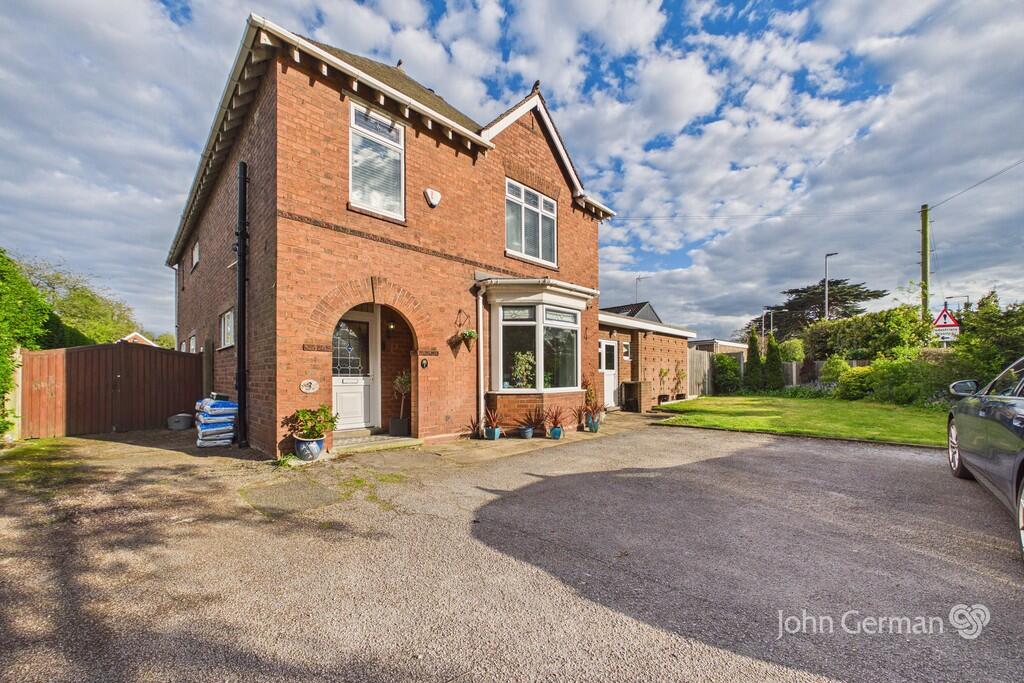 4-bed detached on Baswich Lane, Baswich, £765,000