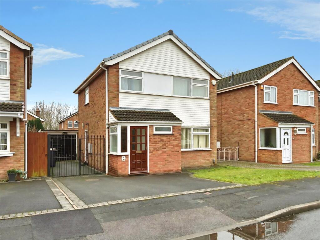 Main image of property: Mossdale Crescent, Nuneaton, Warwickshire, CV10