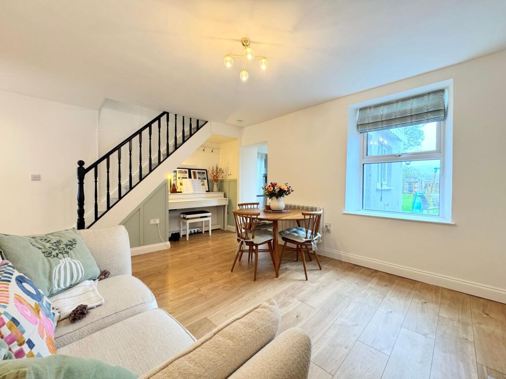House in Plymouth - View 5