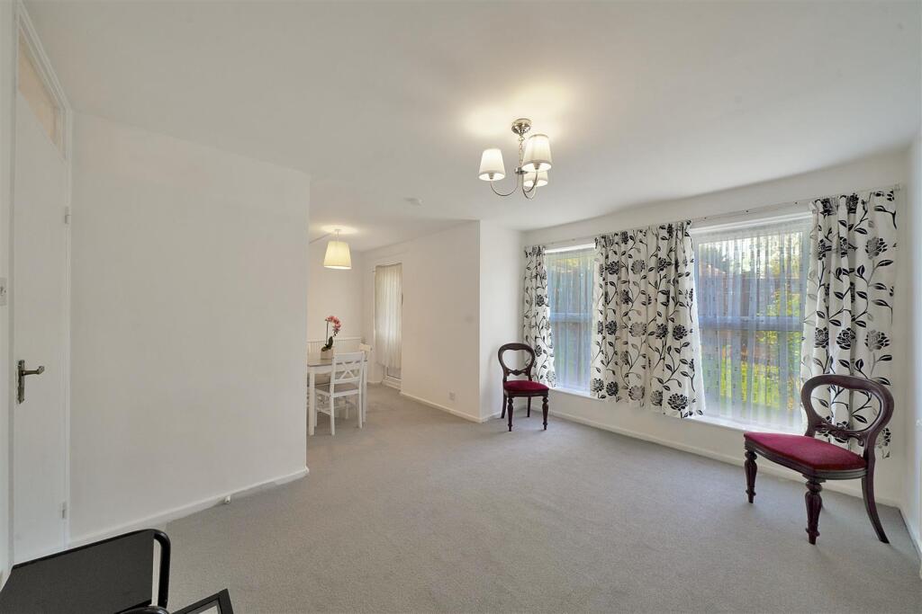 House in Harrow - View 5