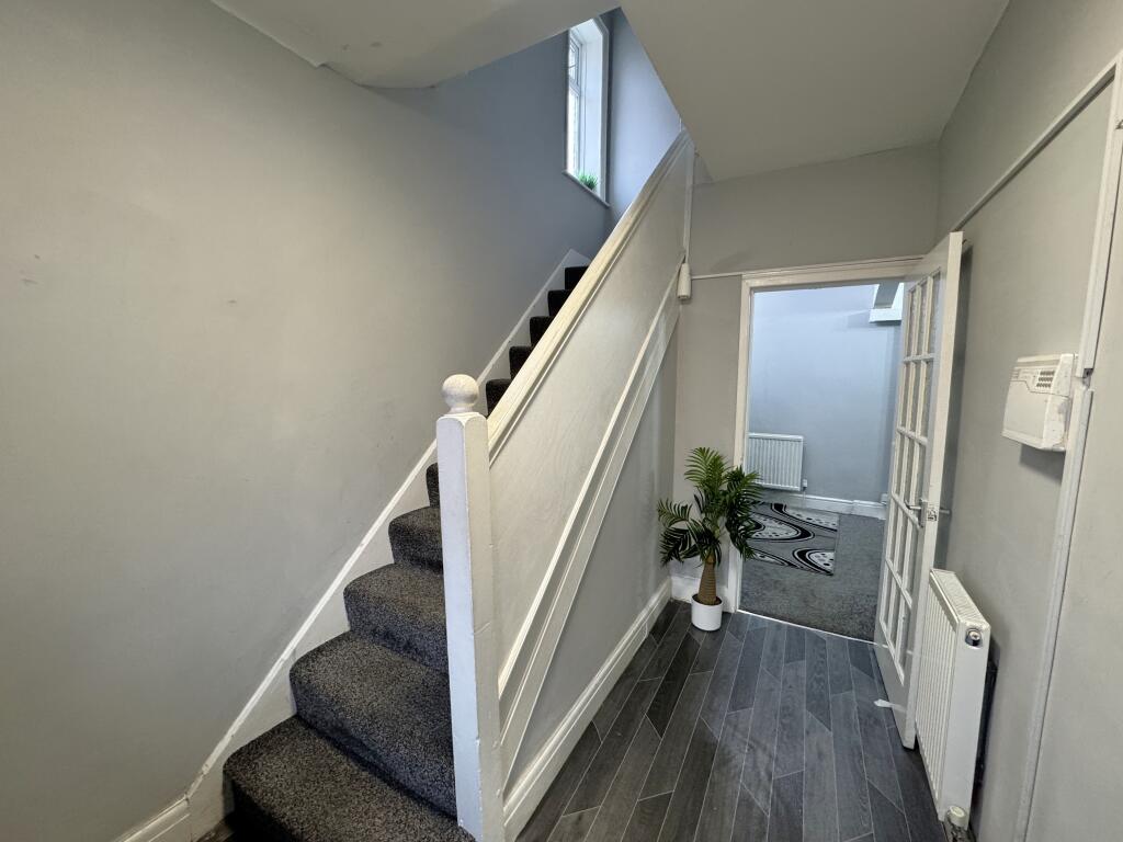 Ollier Avenue, Longsight photo 2