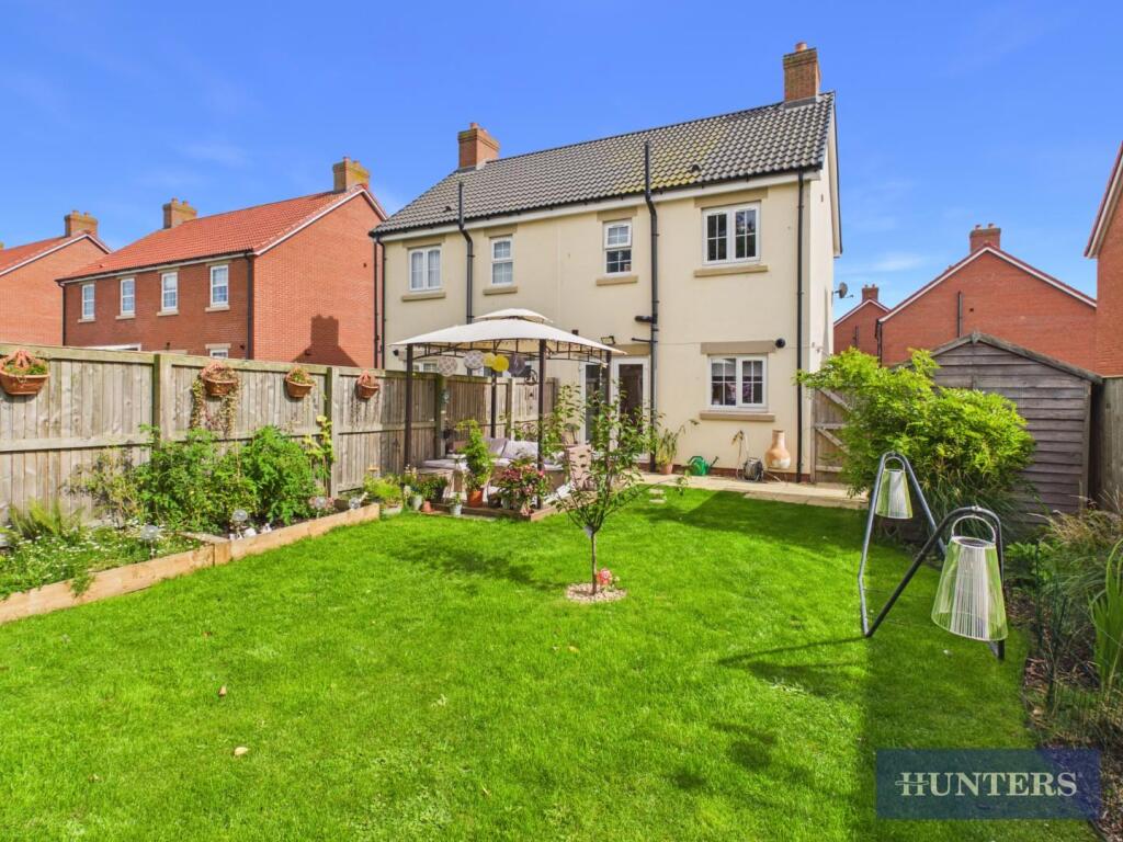 House in York, Gristhorpe - More