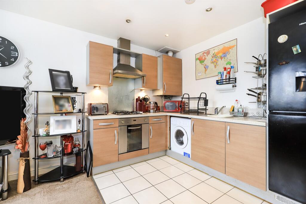 Prestwood Road, Near New Cross Wednesfield, Wolverhampton - View 2