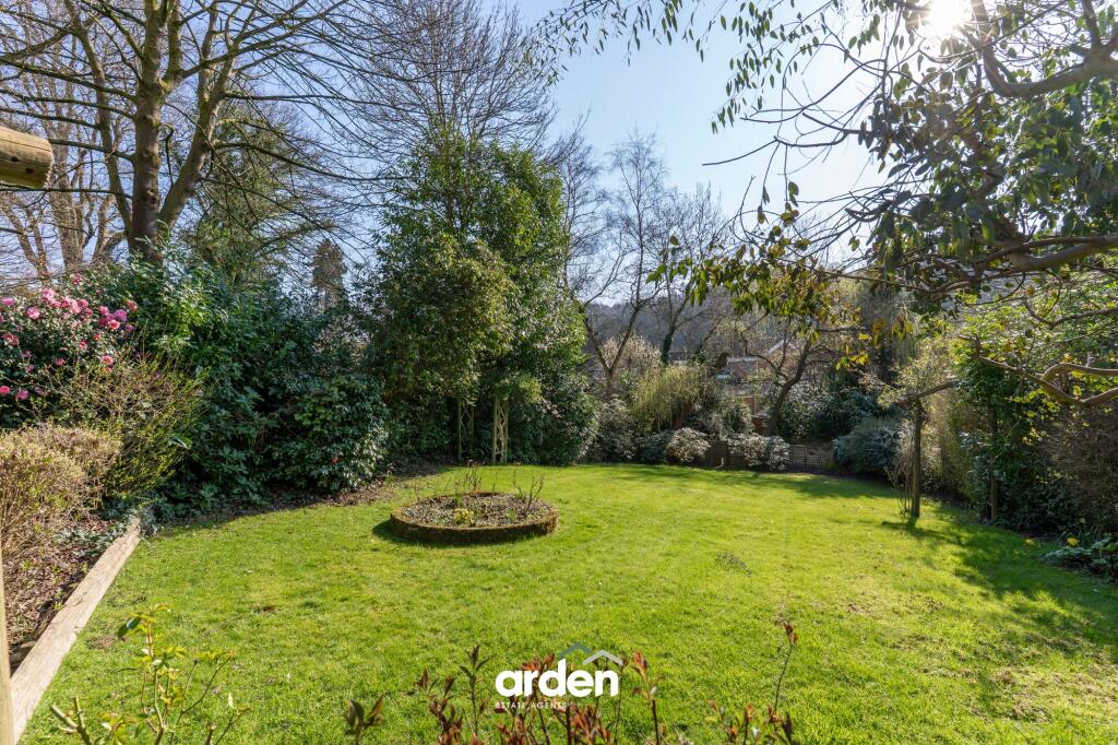 Additional image 22 of Groveley Lane, Cofton Hackett, B45