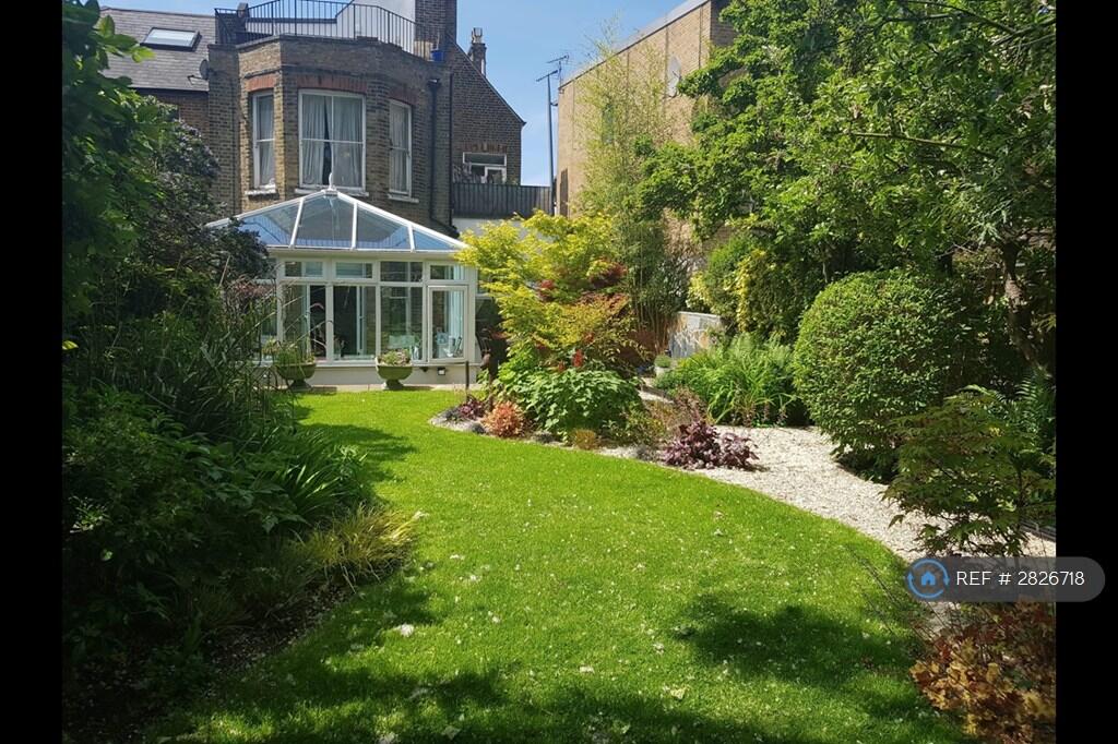 Main image of property: Lordship Lane, London, SE22