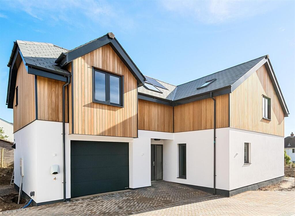 Lower Park Road, Braunton, Braunton